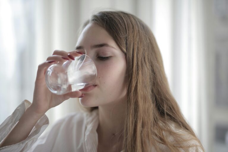 10 Benefits of Drinking Water Daily
